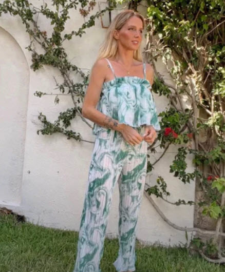 Nádherný komplet nohavíc a topu značky greystore, 