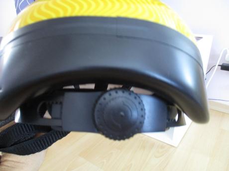 Cyklistická prilba, s