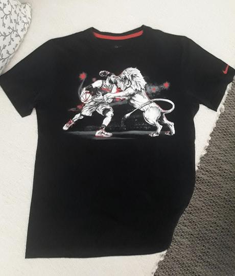 Na predaj pánske tričko, basket. motív - niké, m, nike,m