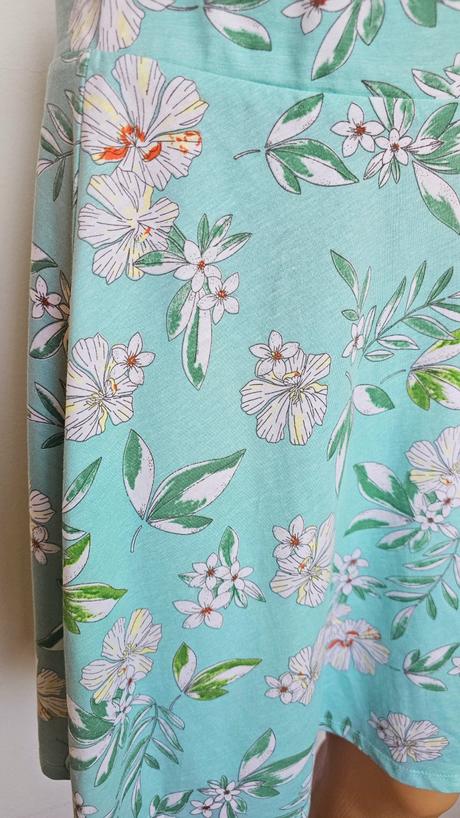 Sukňa s kvetmi, orsay,m