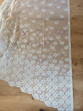 Zaclona v 180cm x 307cm,