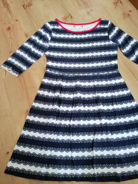 Pekné bavlnene šaty, 40