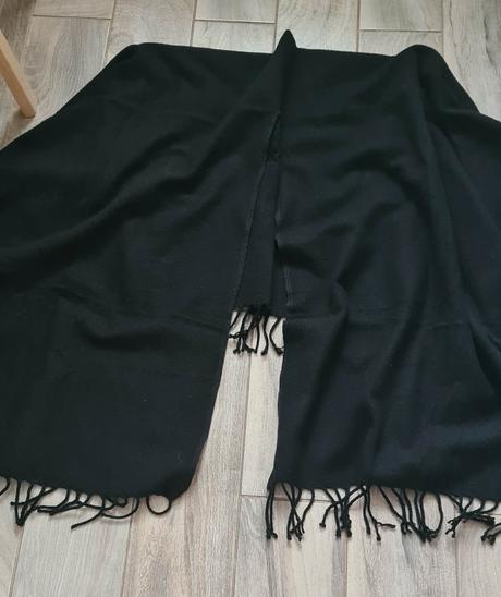 Pončo so strapcami, 