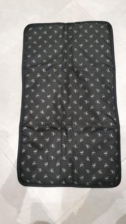 Calvin klein orig. prebalovacia podložka, 