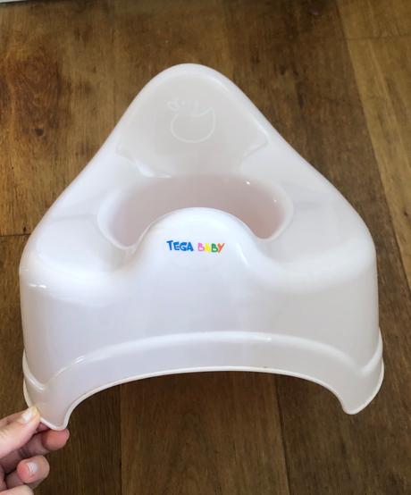 Bledoružový nočník tega baby, 