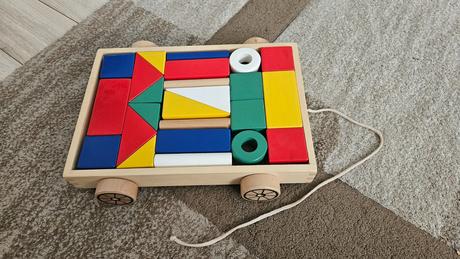 Skladacka so snurkou na kolieskach, 