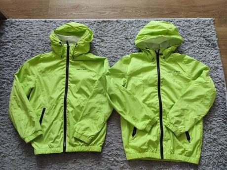 Tenká vetrovka v 146, reserved,146