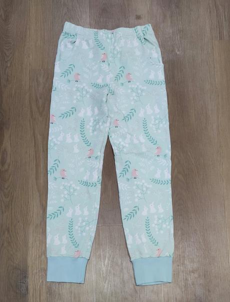 Dievčenské tepláky veľkosť 134, 134