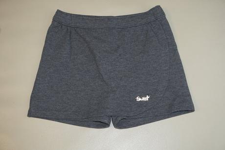 98 suknove sortky,3 r., 98