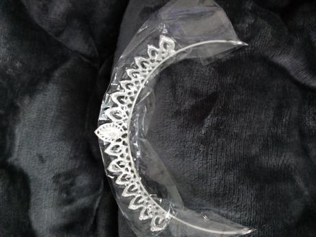 Korunka na prvé sväté prijímanie, svadbu, 