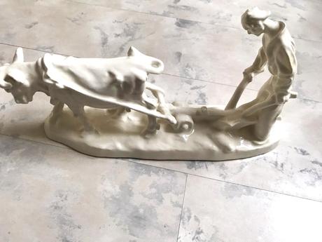 Starožitné masívne sošky 2 ks, 