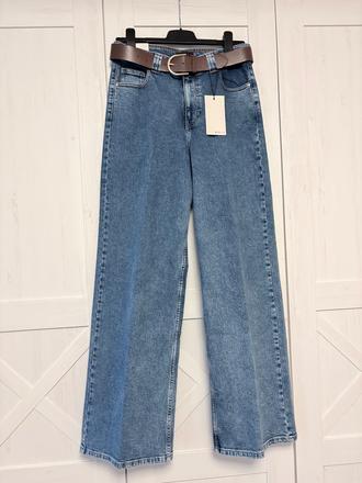 Široké džínsy, mohito,38