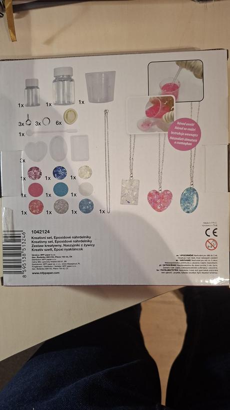 Diy kreatívny set - epoxidové náhrdelníky, 