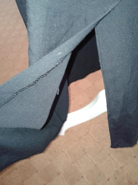 Úzke čierne šaty veľ. 40, 40