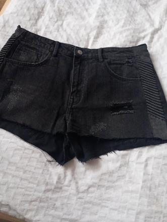 Dámske šortky, 40