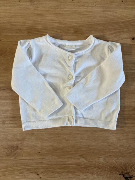 Biely svetrík, next,68