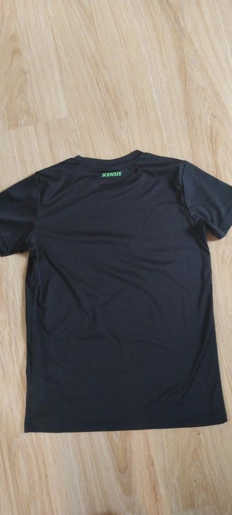 Sportove tricko kensis, 152