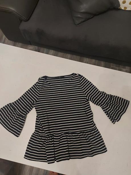 Hrubšie tričko/svetrík, s