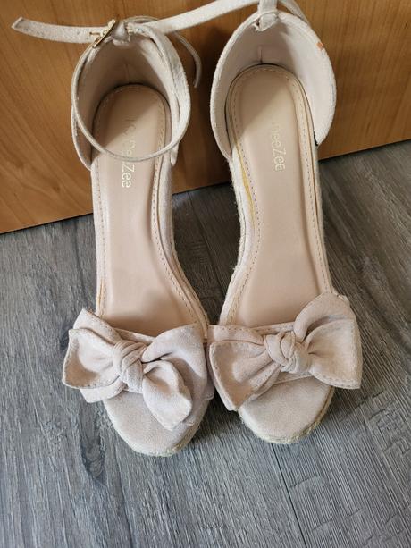 Dámske letné sandálky na platforme, 39