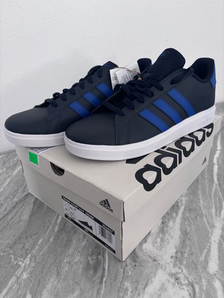 Nové tenisky vel. 40, adidas,40