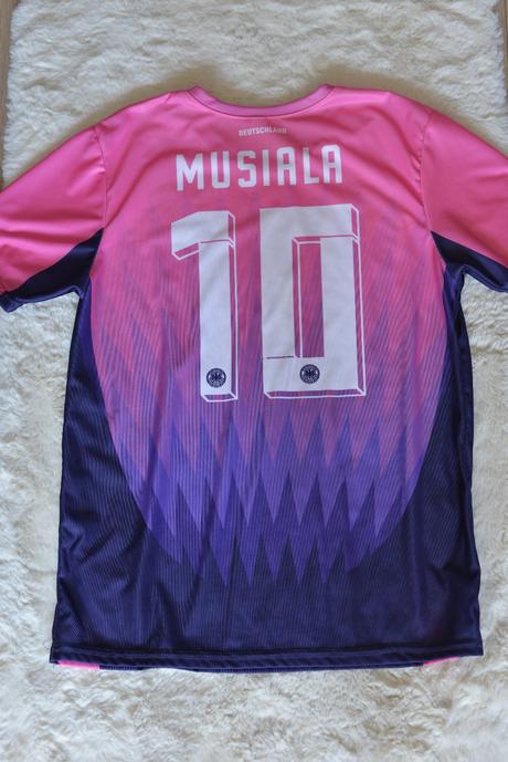 Futbalový dres musiala, s