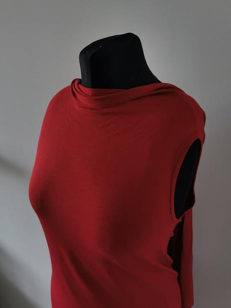 Červené šaty značky vicolo, s