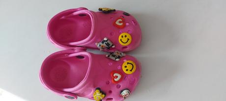 Crocsy - šľapky s postavičkani, 23