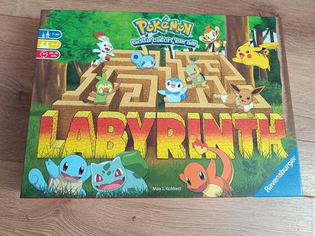Spolocenska hra pokemon labyrint,