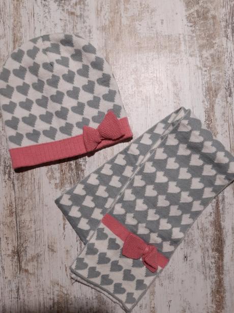 Čiapka a šál, 116