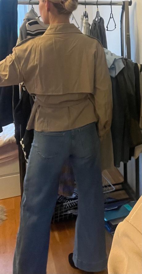 Dámsky krátky jesenný trenčkot, 36