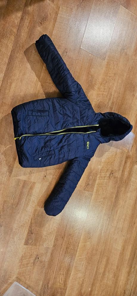 Chlapčenská vetrovka, 128