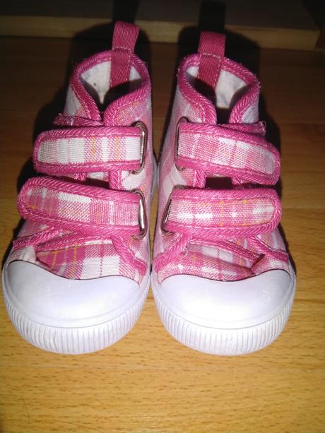 Topánky super stav, 19