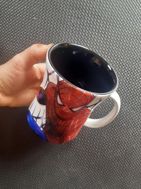 3d hrnček spider-man marvel,