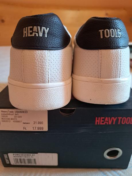 Obuv, značka heavy tools, 41