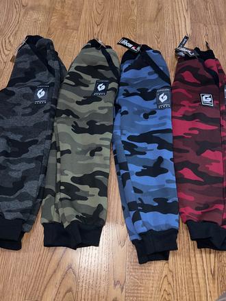 Hrube frote teplaky, 104