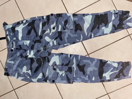 Nohavice, bershka,36