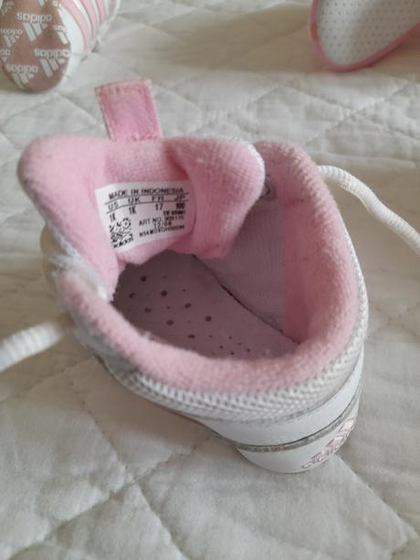 Capačky, adidas,<17