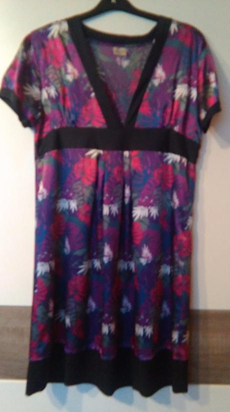 Saténové šatočky, vhodné aj pre tehuľku, l