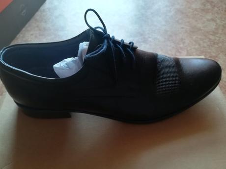 Čierne poltopánky spoločenské, 42