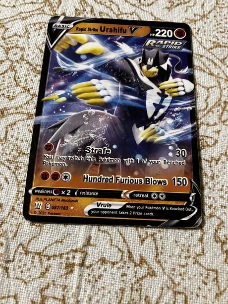 Pokémon, bakugan a pokémon album, 