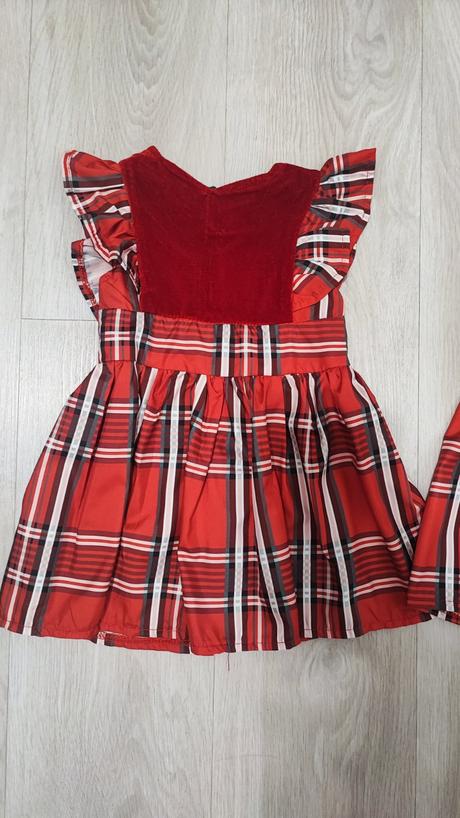 Šaty pre sestry, 98