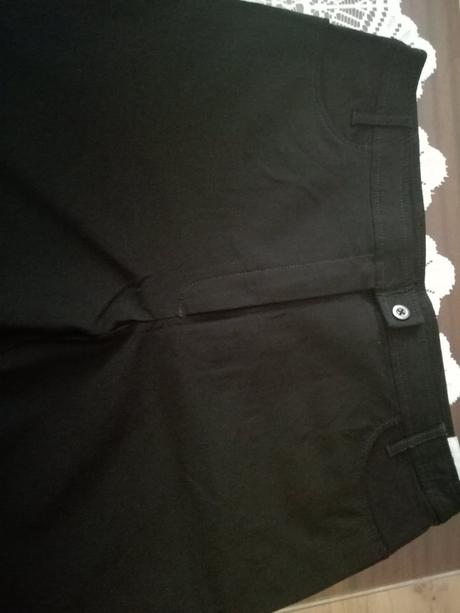 Nohavice tristvrtove, 42