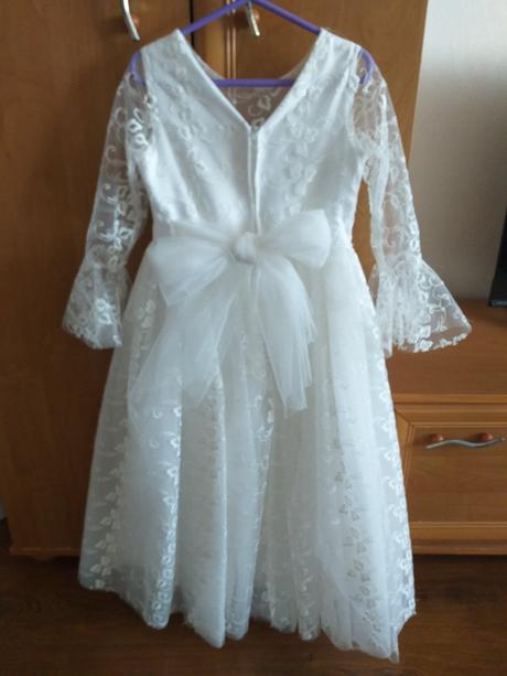 Spoločenské šaty, 134