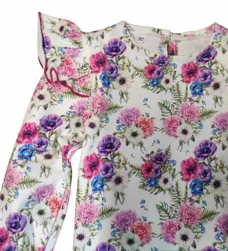 Dievčenský topík loretka, 86