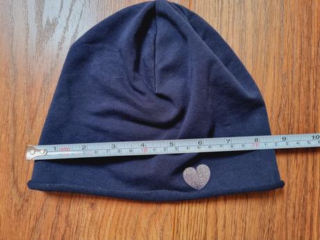 B1690 čiapka, srdiečko, 80