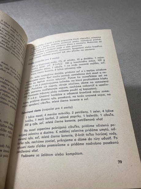 Stará krásna mladá kuchárka kniha anna marienková,