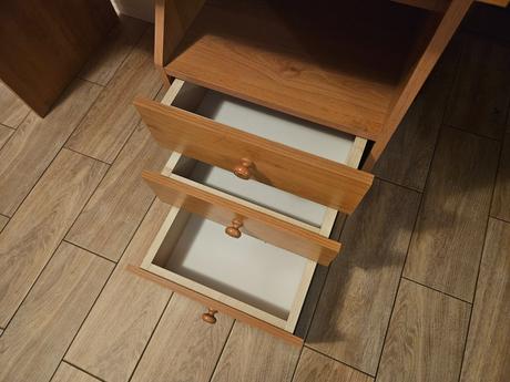 Písací stôl 102 x 56 cm, 