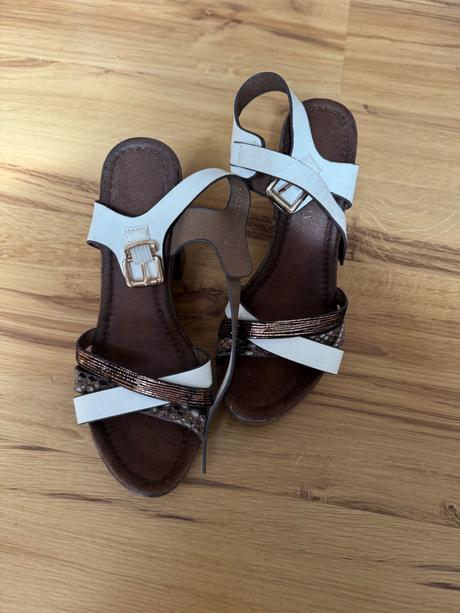 Sandale na opatku, 36