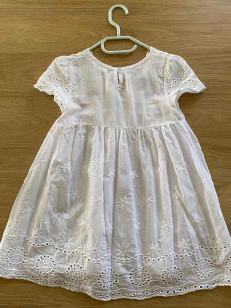 Biele madeira šaty, 110