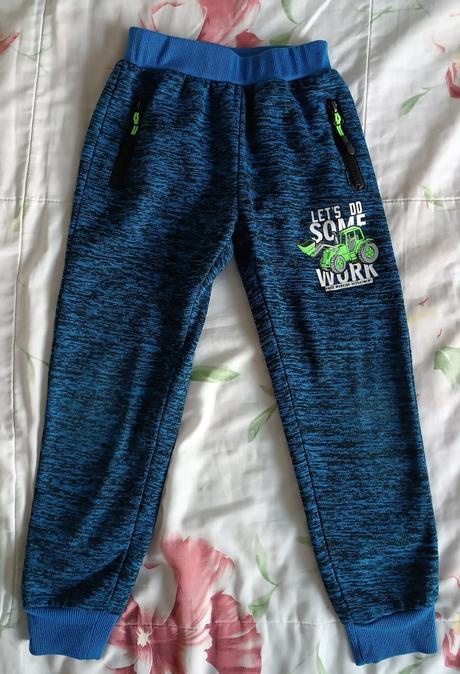 Chlapčenské tepláky, 110